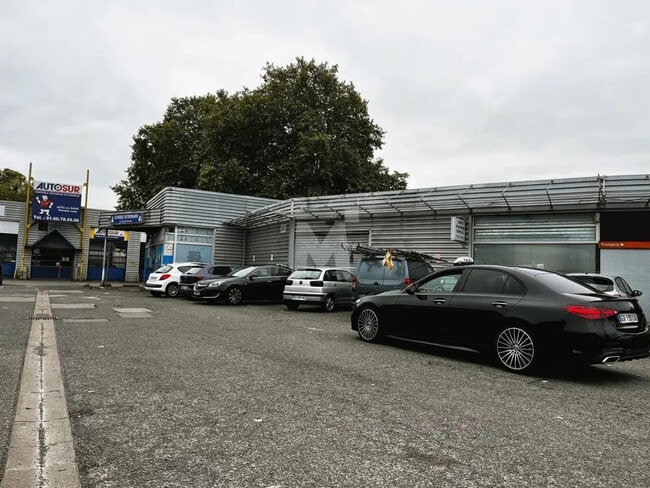 Plus de détails pour Local commercial à louer