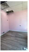 21787 Hempstead Ave, Queens Village, NY à louer Hall d’entrée– Image 1 sur 4