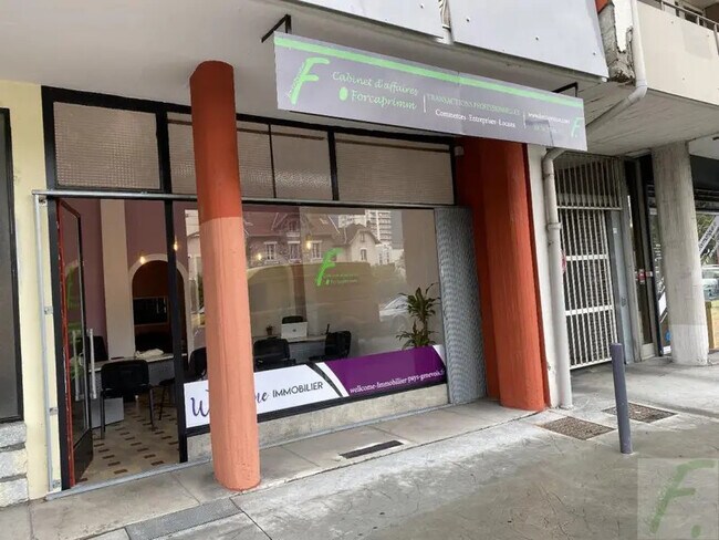 Plus de détails pour Local commercial à vendre