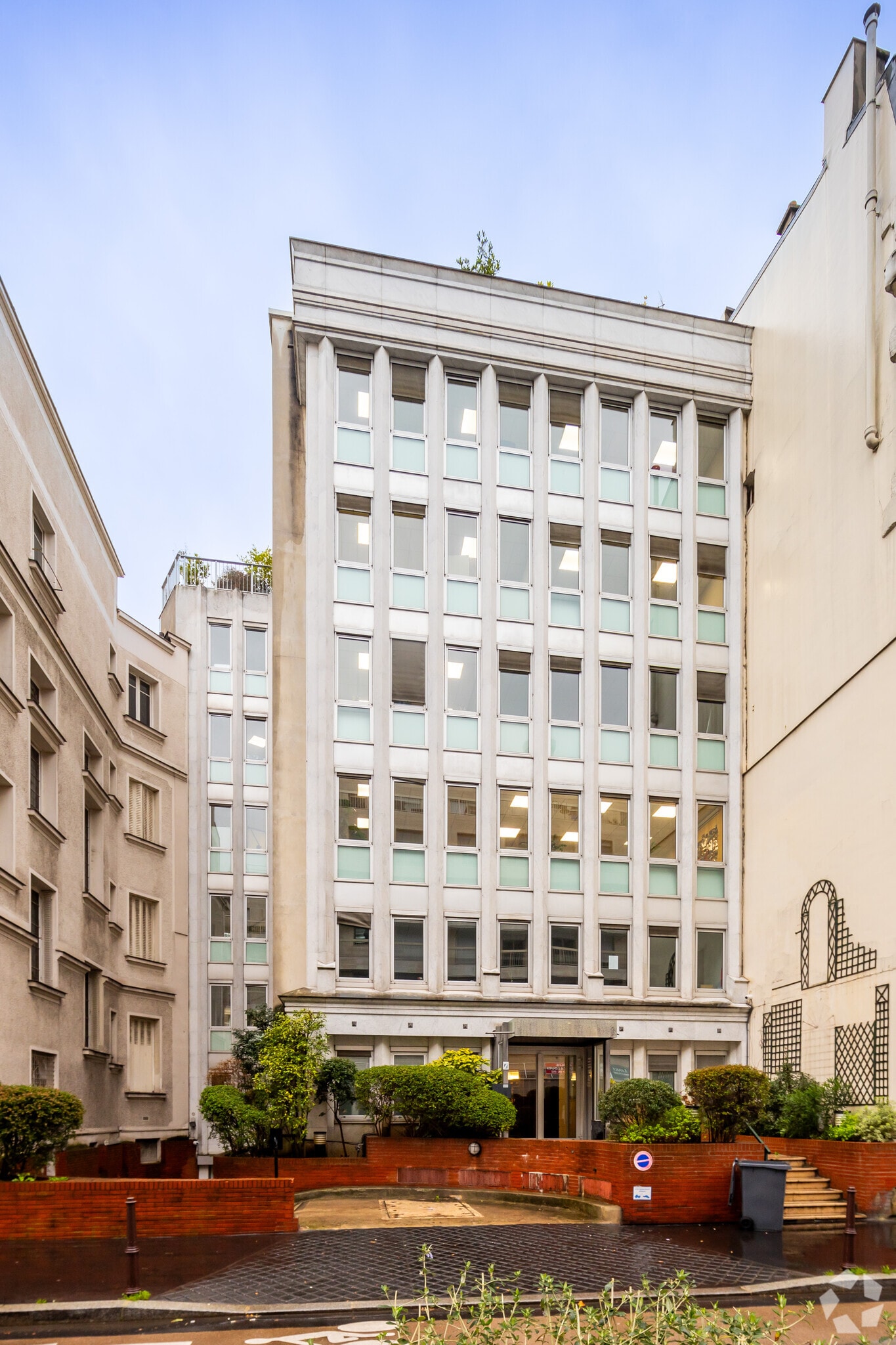 7 Rue De Chartres, Neuilly-sur-Seine à louer Photo principale– Image 1 sur 7