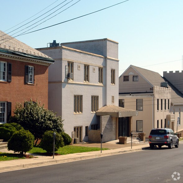 4318 Hamilton St, Hyattsville, MD à louer - Photo de l’immeuble – Image 2 sur 2
