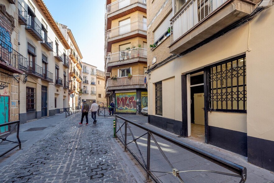 Local commercial dans Granada à vendre - Photo de l’immeuble – Image 3 sur 25