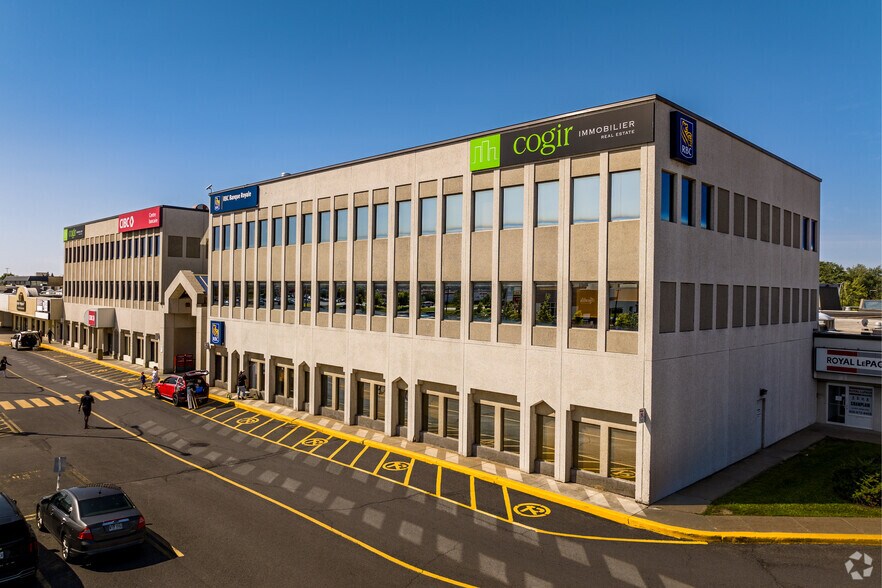 7200-7250 Boul Taschereau, Brossard, QC à louer - Photo de l’immeuble – Image 2 sur 15