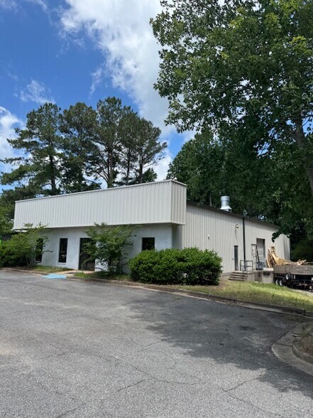 4073 Nine McFarland Dr, Alpharetta, GA à louer - Photo de l’immeuble – Image 1 sur 10