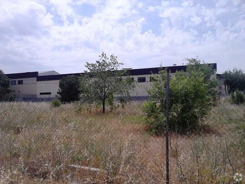 Calle las Herramientas, 46, Leganés, Madrid à vendre - Photo de l’immeuble – Image 3 sur 4