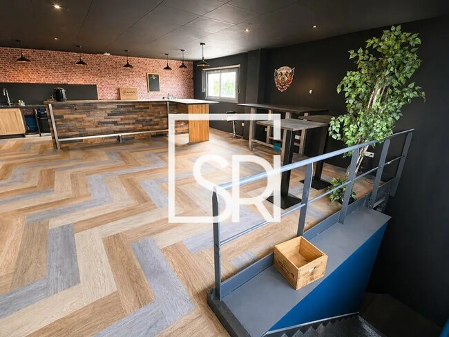 Plus de détails pour Bureau à louer