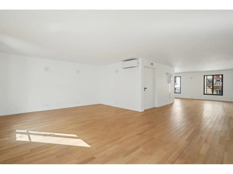 4 Rue Jadin, Paris à louer - Photo de l’immeuble – Image 3 sur 15