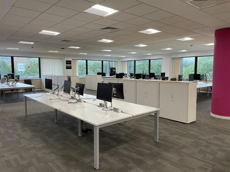 100 Temple St, Bristol à louer - Photo de l’immeuble – Image 3 sur 31