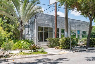Plus de détails pour 5582 NE 4th Ct, Miami, FL - Bureau/Local commercial, Local commercial à louer