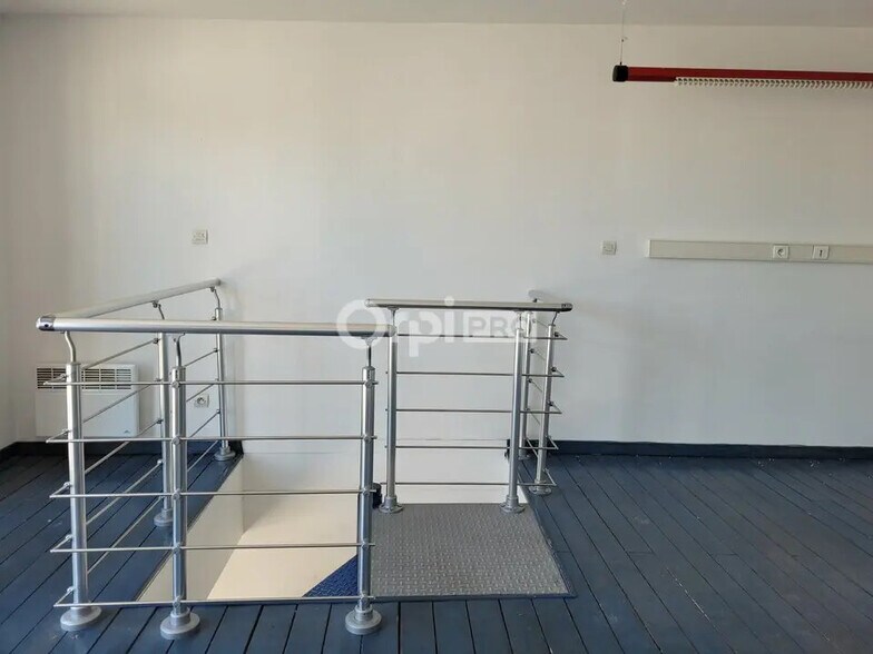 Bureau dans Mérignac à louer - Photo de l’immeuble – Image 3 sur 3