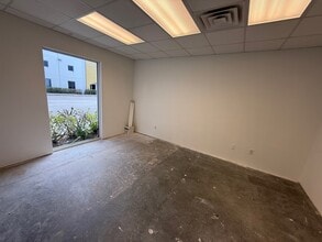 3030 Venture Ln, Melbourne, FL à louer Photo intérieure– Image 1 sur 4