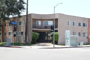 21700 Roscoe Blvd, Canoga Park CA - Immobilier d'entreprise