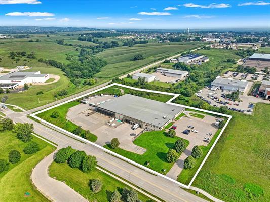 4949 Chavenelle Rd, Dubuque, IA à vendre - Photo de l’immeuble – Image 2 sur 21
