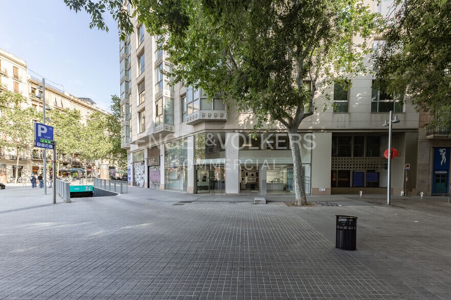 Local commercial dans Barcelone, Barcelona à louer - Photo de l’immeuble – Image 1 sur 8