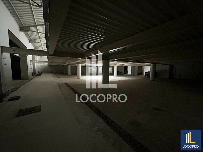 Local commercial dans Cannes à vendre - Photo intérieure – Image 3 sur 4