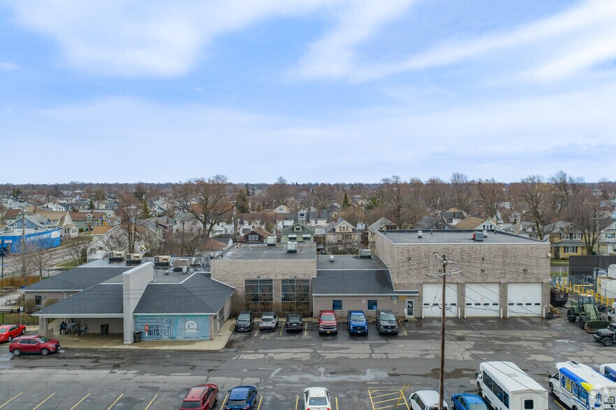 401 E Amherst St, Buffalo, NY à louer - Photo de l’immeuble – Image 2 sur 17