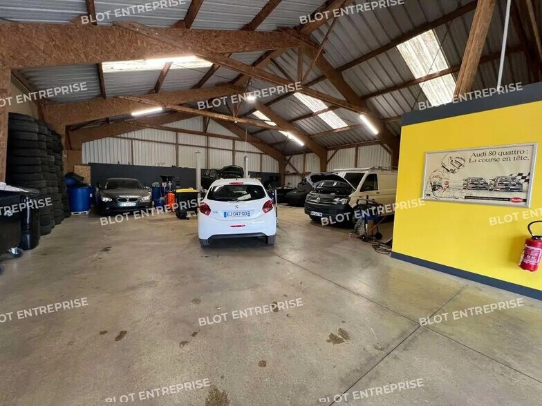 Bureau dans Laillé à louer - Photo intérieure – Image 3 sur 5