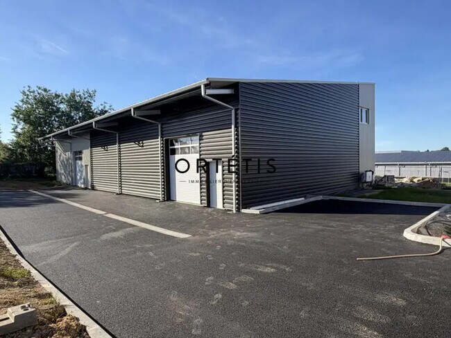 Plus de détails pour Industriel/Logistique à louer