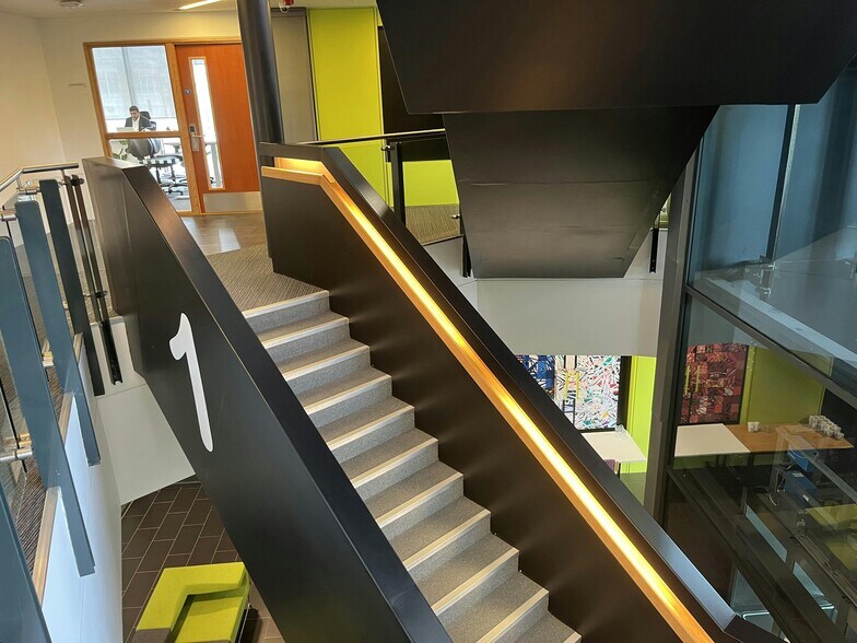 Puma Way, Coventry à louer - Photo de l’immeuble – Image 3 sur 13