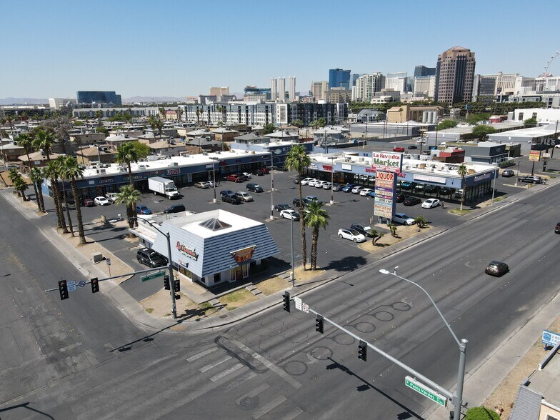 525-577 E Twain Ave, Las Vegas, NV à louer - Photo de l’immeuble – Image 3 sur 6