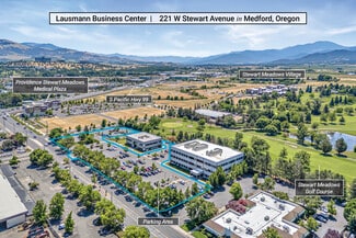 Plus de détails pour 221 W Stewart Ave, Medford, OR - Bureau, Bureau/Médical à louer