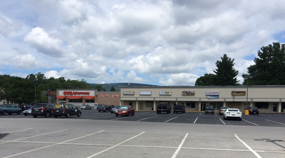 224-228 N Church St, Thurmont, MD à louer - Photo de l’immeuble – Image 3 sur 8