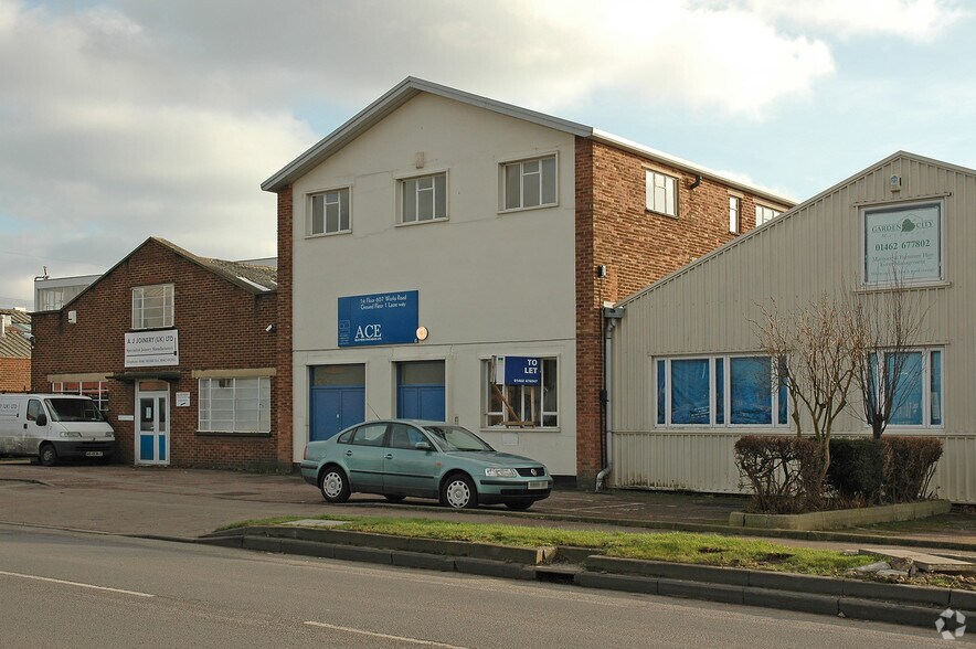 8 Lacre Way, Letchworth Garden City à louer - Photo de l’immeuble – Image 2 sur 4