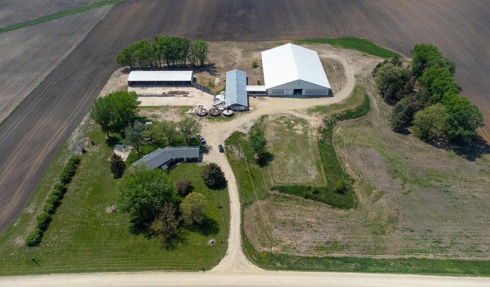 56841 270th Ave, Pine Island, MN à louer - Photo de l’immeuble – Image 2 sur 23