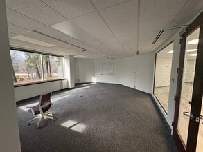 200 Lake Dr E, Cherry Hill, NJ à louer Photo intérieure– Image 2 sur 7