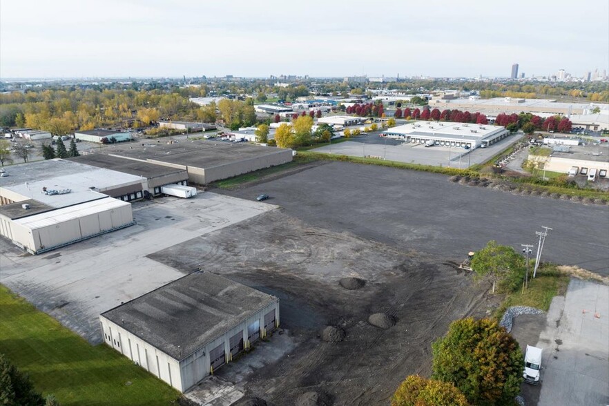 60 Bud Mil Dr, Buffalo, NY à louer - Photo de l’immeuble – Image 2 sur 10