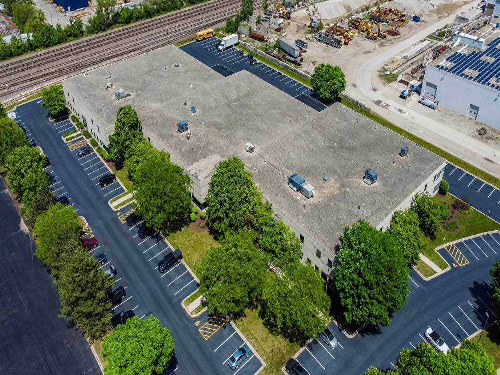 1811 High Grove Ln, Naperville, IL à louer Photo de l’immeuble– Image 1 sur 15