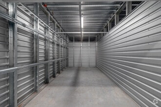 2320 E Mall Dr, Fort Myers, FL à louer Photo intérieure– Image 1 sur 1