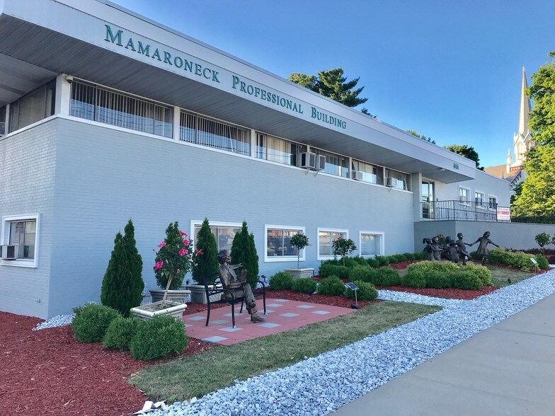 444 E Boston Post Rd, Mamaroneck, NY à louer - Photo de l’immeuble – Image 1 sur 14