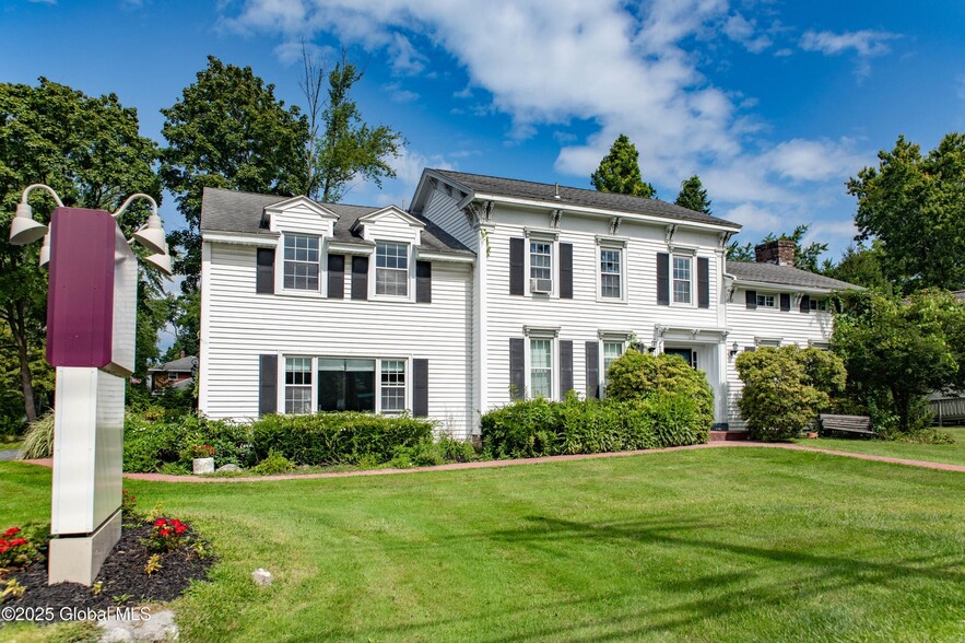 205 Delaware Ave, Delmar, NY à louer - Photo de l’immeuble – Image 2 sur 32