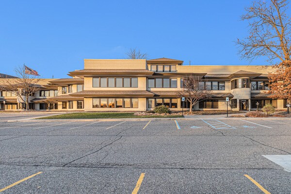7600 Grand River Ave, Brighton, MI à louer - Photo de l’immeuble – Image 2 sur 4