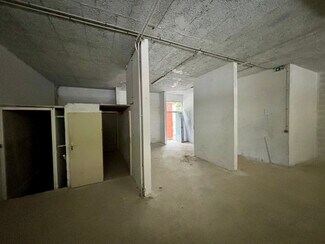 Plus de détails pour Local commercial à louer