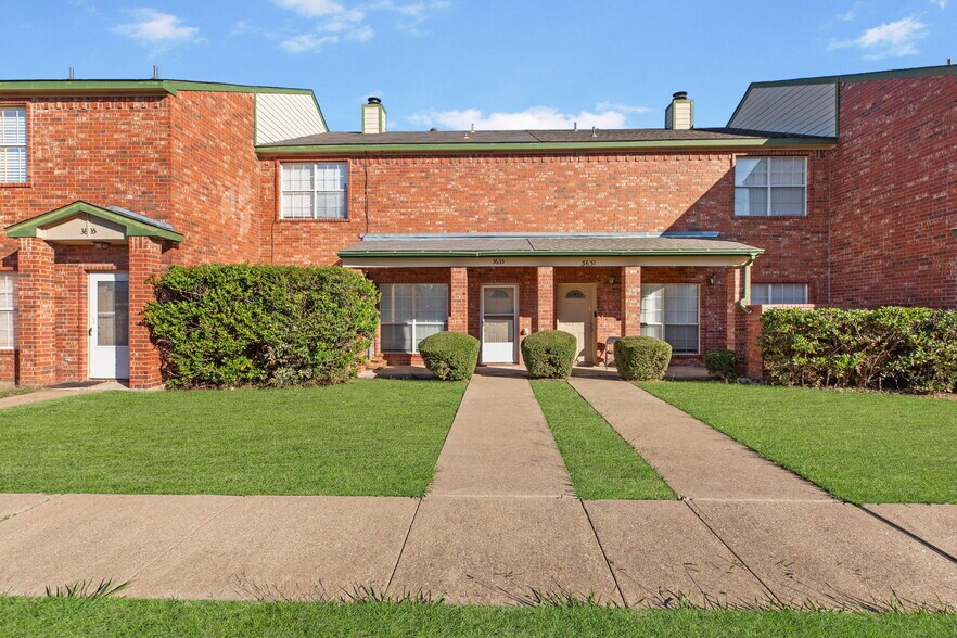3633 Clubview Dr, Garland, TX à vendre - Photo de l’immeuble – Image 2 sur 3