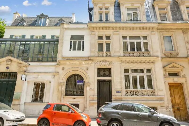 Bureau dans Paris à louer Photo de l’immeuble– Image 1 sur 12