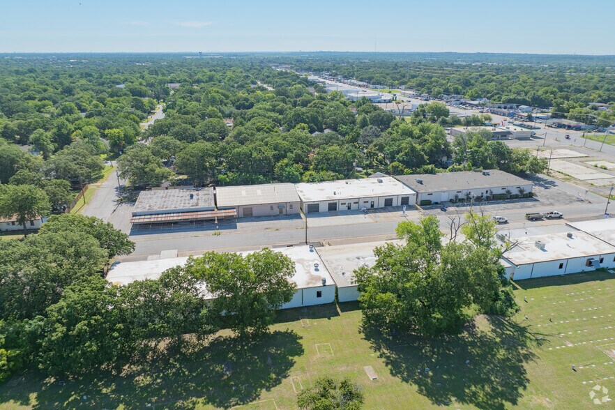 2910 Edith Ln, Haltom City, TX à vendre - Aérien – Image 2 sur 23