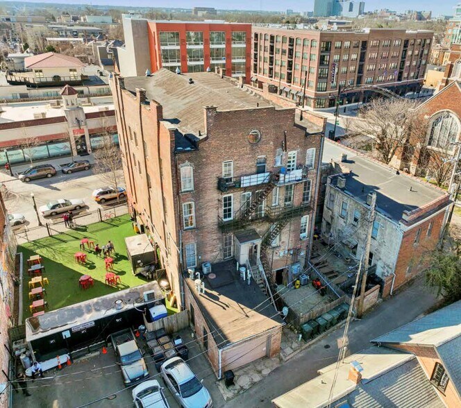 1030-1046 N High Street portefeuille de 2 biens à vendre sur LoopNet.fr - Photo de l’immeuble – Image 2 sur 8