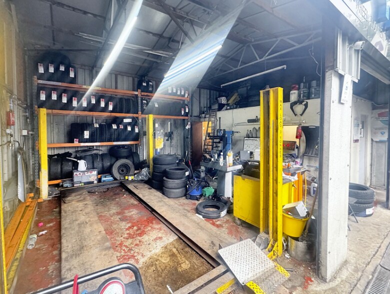 679 Manchester Road, Huddersfield à vendre - Photo intérieure – Image 3 sur 6