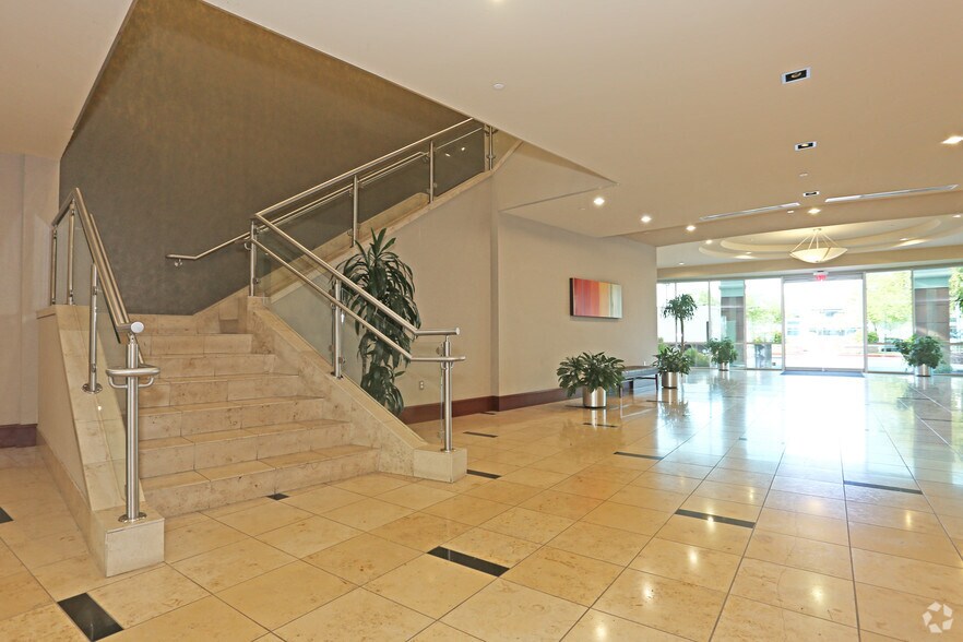 1850 E Northrop Blvd, Chandler, AZ à louer - Hall d’entrée – Image 2 sur 3