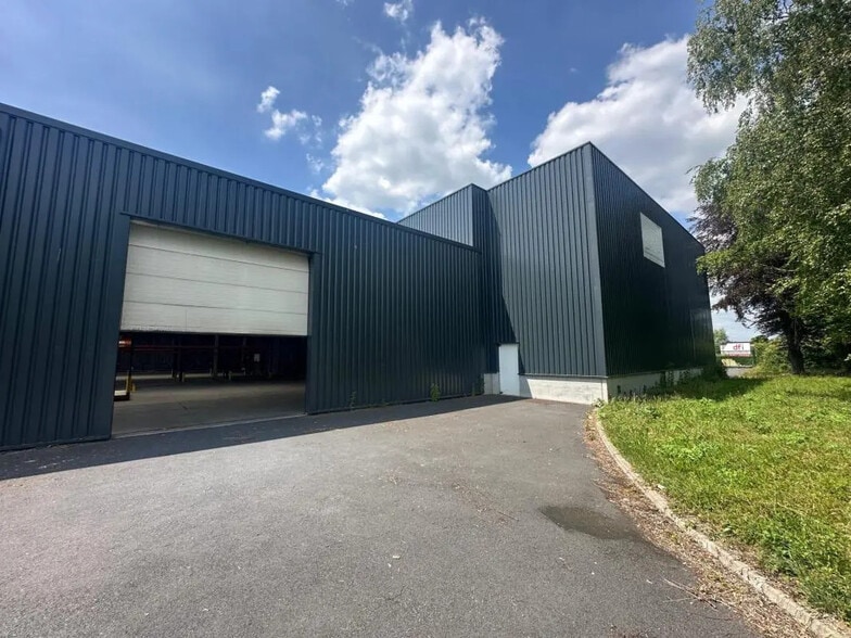 Industriel/Logistique dans LA CHAPELLE-D'ARMENTIERES à vendre - Photo de l’immeuble – Image 3 sur 17