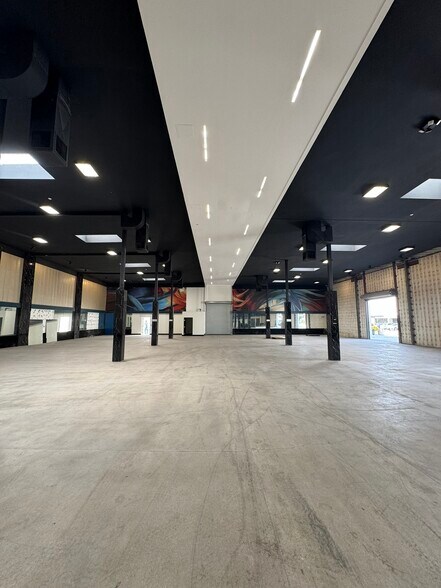 18420 Hart St, Reseda, CA à louer - Photo de l’immeuble – Image 2 sur 6