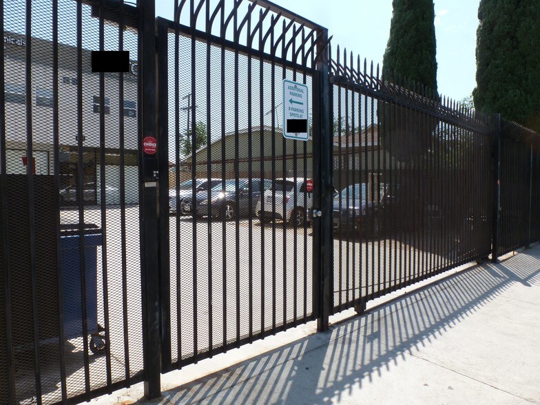 3608 Griffith Ave, Los Angeles, CA à louer - Photo de l’immeuble – Image 3 sur 14