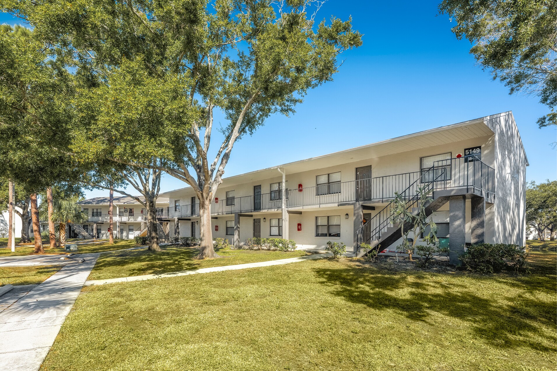 16321 Bolesta Rd, Clearwater, FL à vendre Photo principale– Image 1 sur 31