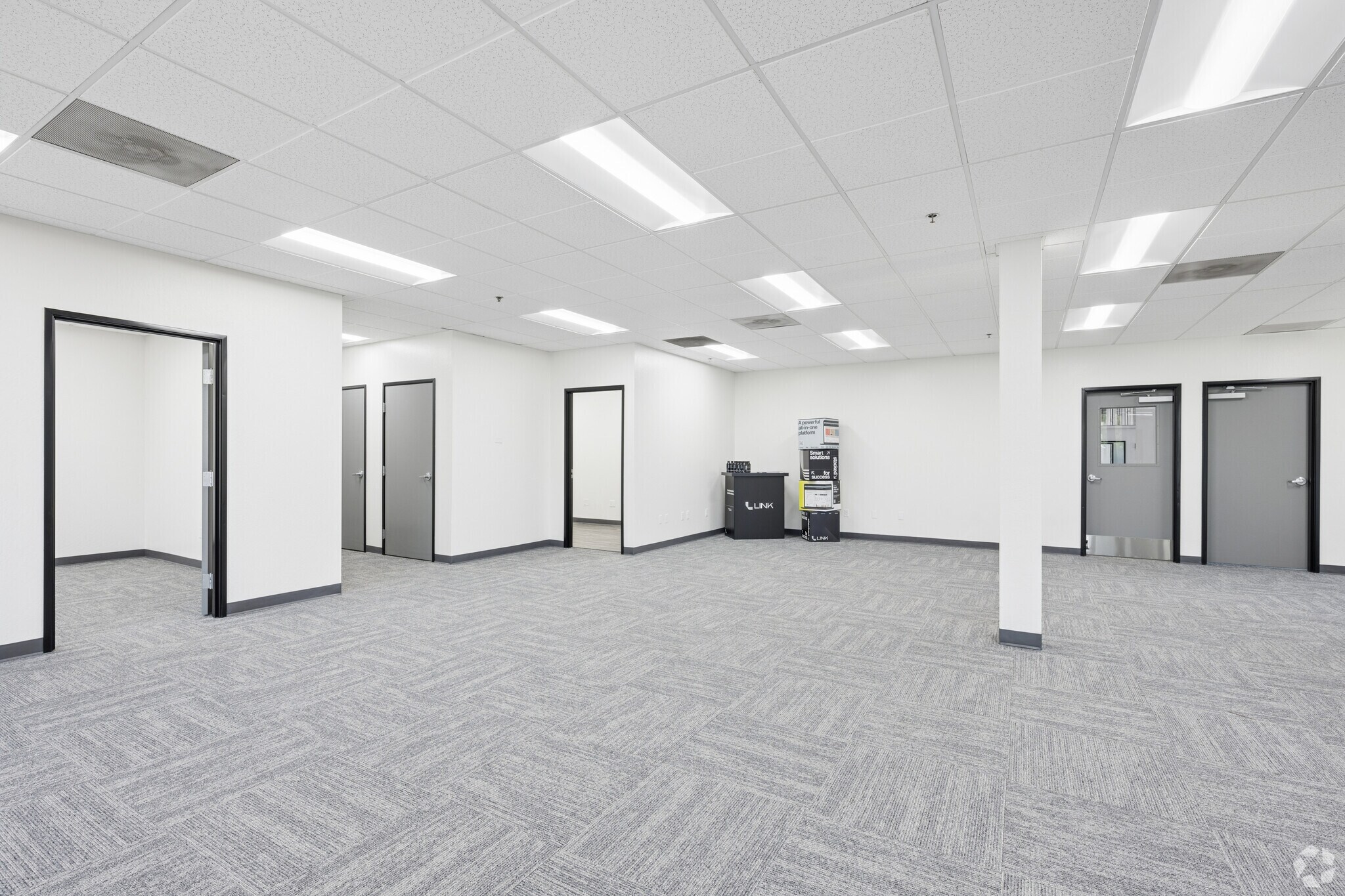 8770 Technology Way, Reno, NV à louer Hall d’entrée– Image 1 sur 12