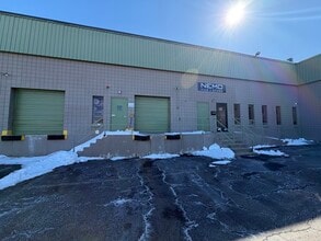 35 Industrial Pky, Woburn, MA à louer Photo de l’immeuble– Image 1 sur 6