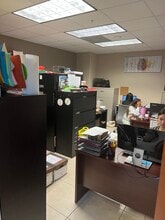 3300 NW 112th Ave, Miami, FL à louer Photo intérieure– Image 2 sur 14