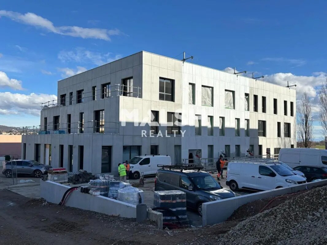 Bureau dans La Tour-de-Salvagny à vendre Photo de l’immeuble– Image 1 sur 8